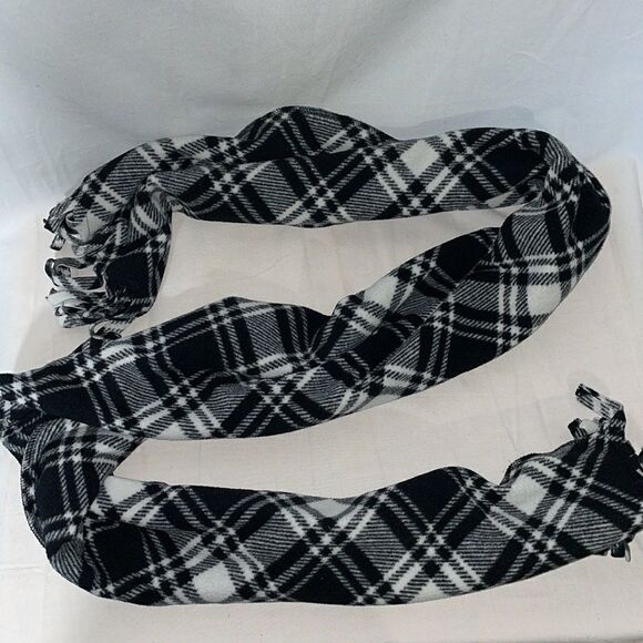 Merona plaid scarf - Picture 6 of 7